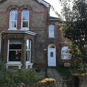 https://traditional-2-bedroom-flat.tophotelsbath.com
